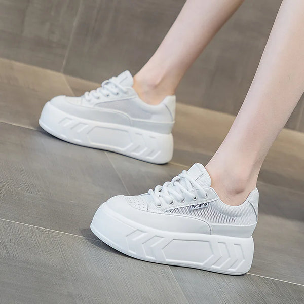 2023 White Sneakers